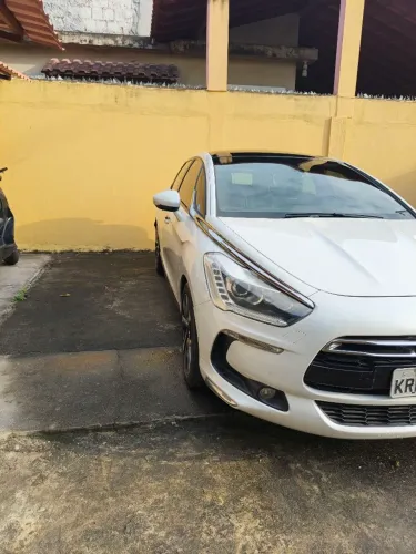 Citroen DS5 1.6 SO Chic Turbo 16V 5P Aut. 2015