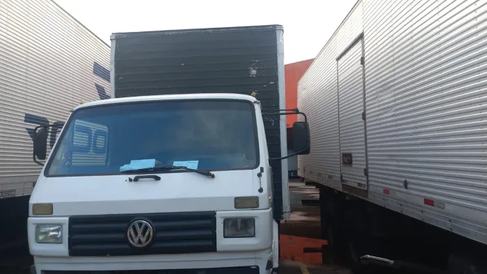 Vendo VW /7100 caminhão 3/4 baú