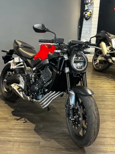 Honda CB 650R E-CLUTCH 2027