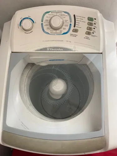 Máquina de lavar Electrolux 10kg 