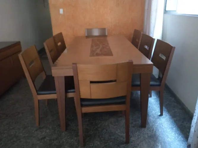 Mesa de Jantar 8 lugares + Aparador Buffet + Espelho