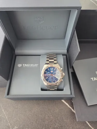 Relógio TAG Heuer Fórmula 1 Masculino em Aço Prateado CAZ101K.BA0842