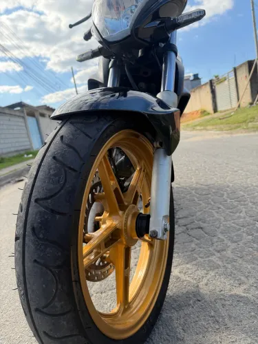 Linda CB300 toda revisada 2026 vistoriada