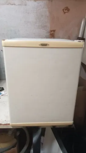 Frigobar Consul 90 litros 