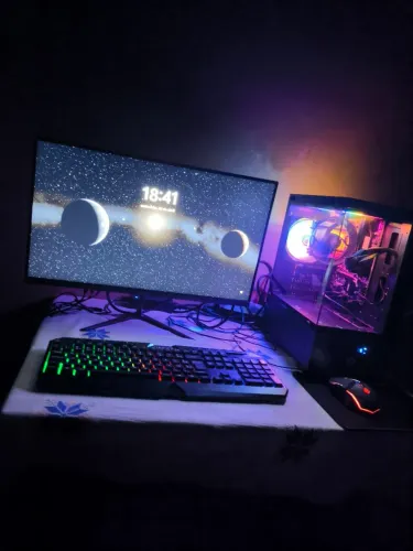 Pc gamer completo Ryzen 5600gt com Vega 7