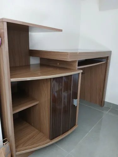 Mesa Escrivaninha em Bom Estado (não entrego)