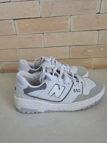 Tenis new balance 550
