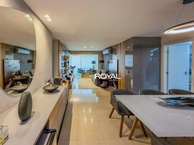 Apartamento com 3 quartos (sendo 2 suítes) e 3 vagas à venda, 149 m² por R$ 2.500.000 - Ba