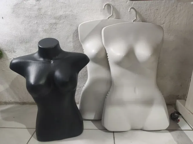 ? OFERTA IMPERDÍVEL! ?<br>? 3 manequins por apenas R$ 80,00! ?