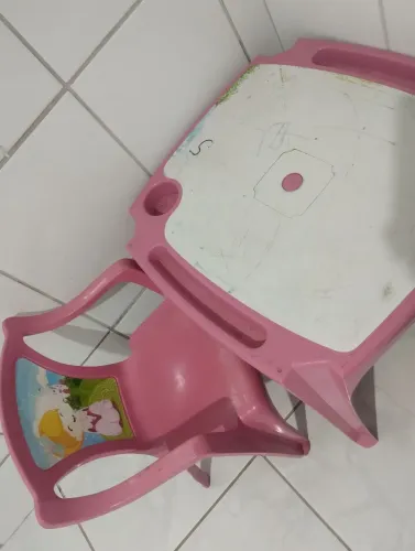 Mesa infantil