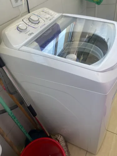 Máquina de Lavar Electrolux 12kg Branca Turbo Economia Silenciosa com Cesto Inox (LAC12)