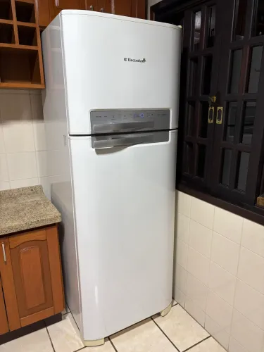 Geladeira Electrolux 430l