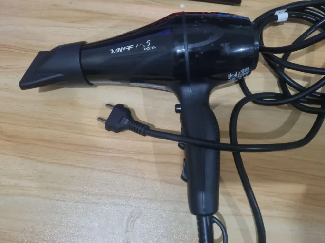 Secador de Cabelo profissional.