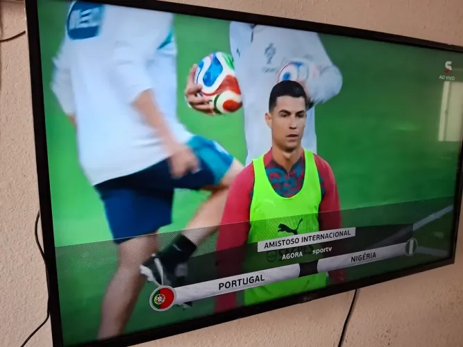 Tv Lg 43" leia o anúncio