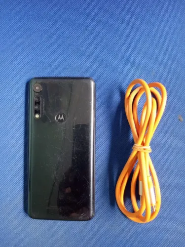 Moto g8 play