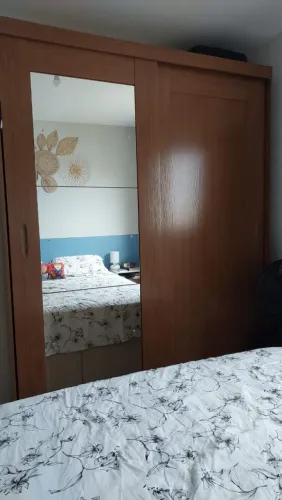 Guarda-roupa Casal