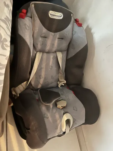 Vendo cadeirinha para carro