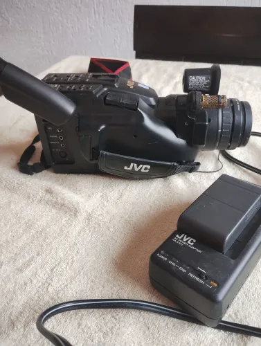 Filmadora jvc