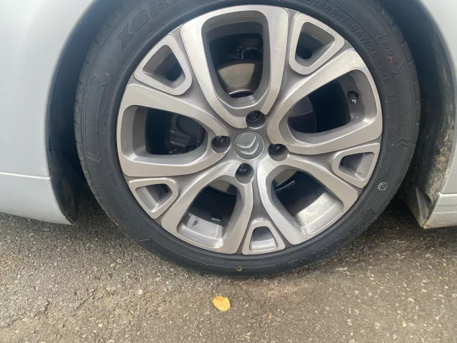 RODAS 17 ORIGINAIS CITROEN COM PNEUS NOVOS 225/45R17