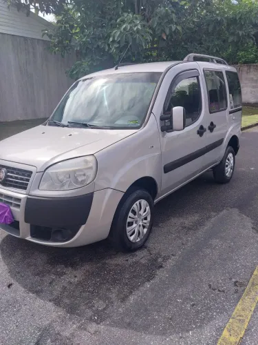 Fiat Doblo HLX 1.8 MPI Flex 5P 2010