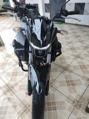 Vendo Motocicleta Yamaha FZ25 - 23