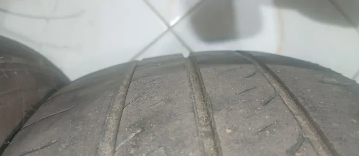 Pneus 195 - 65 - 15 R$50,00 cada