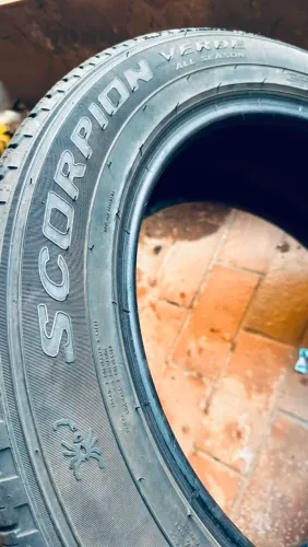 Pneus pirelli Scorpion verde