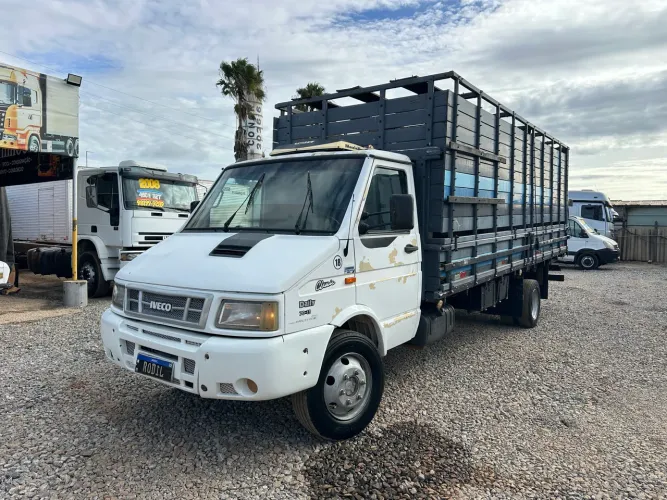 Iveco Daily 7013 ano:2007 Boiadeiro