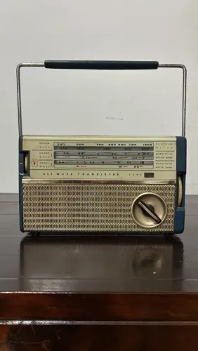 Rádio antigo 