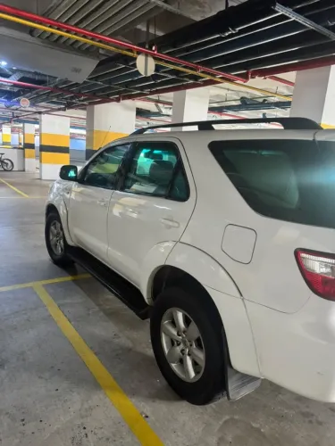 Toyota Hilux SW4 SRV D4-d 4X4 3.0 TDI Dies. AUT 2011