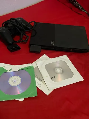 PLAYSTATION 2 + 1 controle + memory card