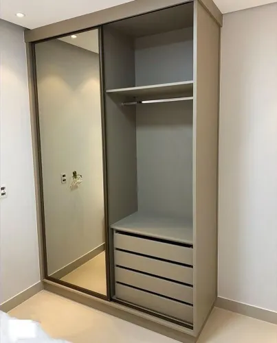 Roupeiro Com Duas Portas L 1.50 M