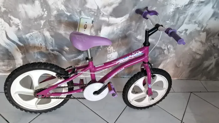 Bicicleta Infantil Houston Tina Aro 16 Vinho Rosa e Roxo Muito Conservada