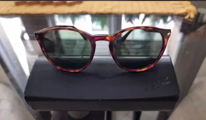 Óculos escuro -Persol