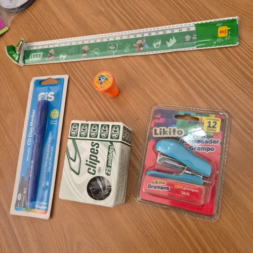 Kit escolar menino