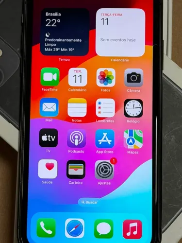 iPhone 11
