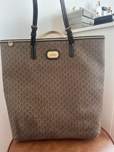Bolsa victor hugo