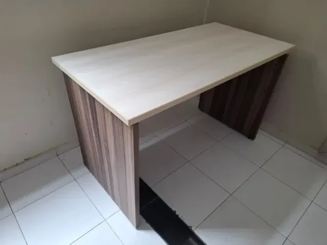 Mesa de Escritório/Estudo