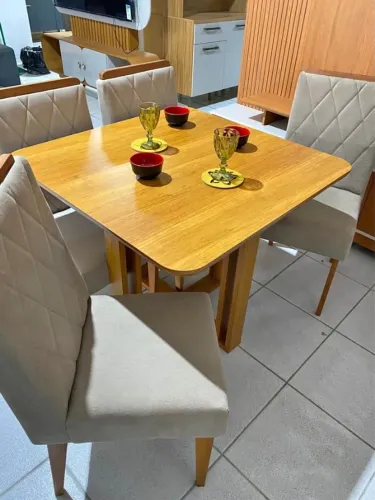 Mesa de jantar 4 lugares