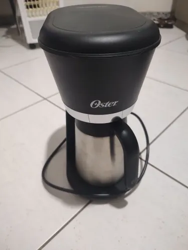 CAFETEIRA ELETRICA OSTER BLACK COM JARRA TÉRMICA INOX