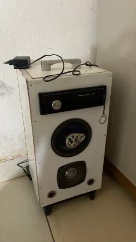 Caixa de som modificada