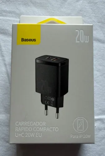 Carregador Baseus Carregamento Rápido 20W Anatel USB-C USB-A