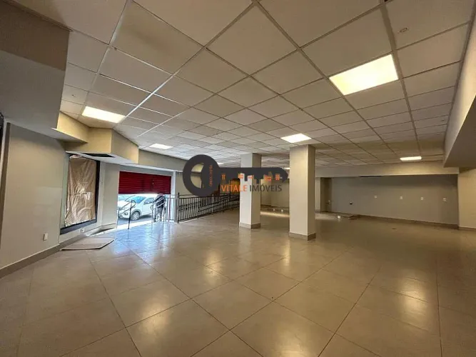 AMPLO SALÃO COMERCIAL PARA LOCAÇÃO COM 338m²/VL. PRUDENTE/SP