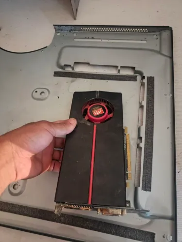 ATI Radeon HD 5770 (1 GB GDDR5)