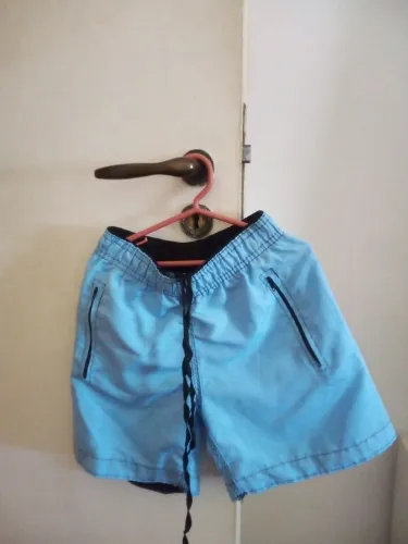 Bernuda azul tamanho 10