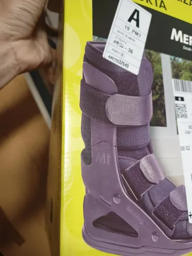 Bota Roobfoot Semi Nova em Ótimo Estado