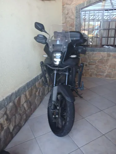 Nx500 com acessórios 