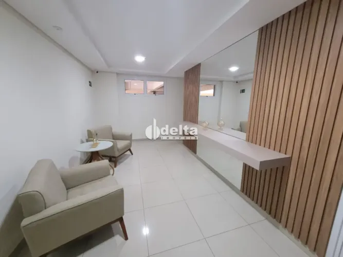 Apartamento com elevador disponível para locação no bairro Santa Mônica em Uberlândia-MG