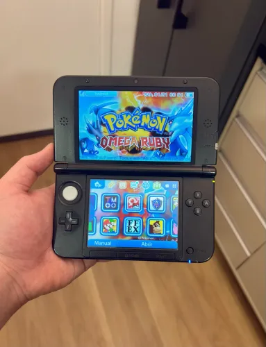 Nintendo 3ds Xl com muitos jogos como Pokémon Mario zelda
