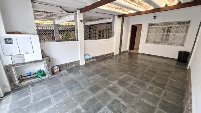 CASA ASSOBRADADA PARA LOCAÇÃO - MIRANDÓPOLIS